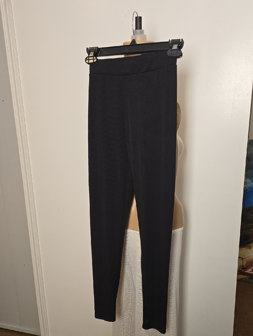 Women's Black Ribbed Stretch Leggings -Small